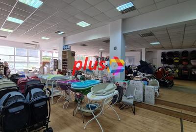 Spatiu comercial / showroom -560 mp - 2