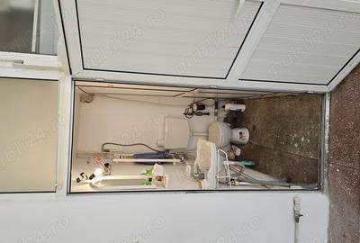 Spațiu comercial, de 50 mp, în Central - 4