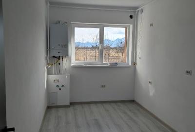 Apartament cu 2 camere decomandat în Sânpetru - 4