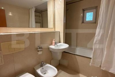 Apartament cu 3 camere decomandat în 1 Mai - 5