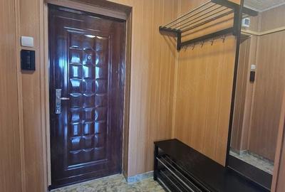 Garsonieră semidecomandată în Titan