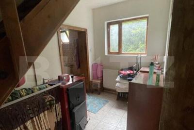 Casă cu 4 camere cu Teren 275 Mp în Central - 1