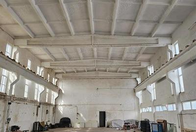 Spațiu comercial, de 200 mp, în Central