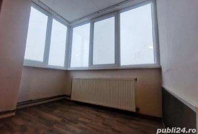 Apartament cu 3 camere decomandat în Nufărul - 7