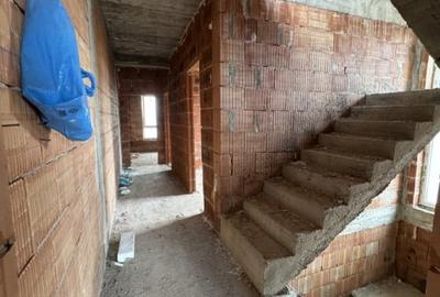 Duplex de vanzare  ,119 mp utili , zona Vivo - 14