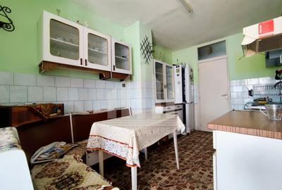 Apartament cu 4 camere decomandat, mobilat în Central - 3