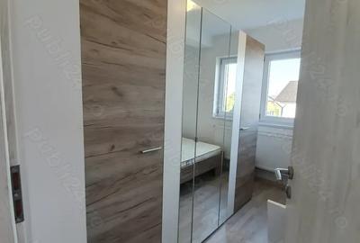 Casă cu 6 camere cu Teren 350 Mp în Dumbrăvița