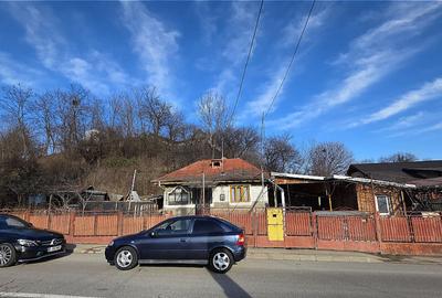 Casa cu 600mp de teren Aproape de centru Valenii de Mu - 1