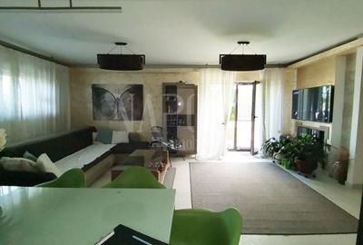 Apartament cu 4 camere semidecomandat în Europa - 4