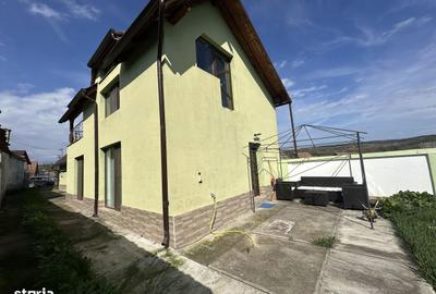 Casă cu 3 camere în Central