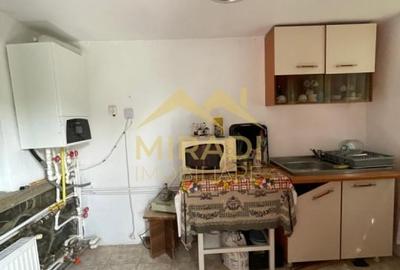 Casă cu 9 camere cu Canalizare în Liceul Militar - 11