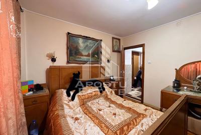 Apartament cu 2 camere decomandat, mobilat în Freidorf - 4