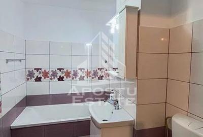 Apartament cu 2 camere, zona Lunei, Decomandat - 8