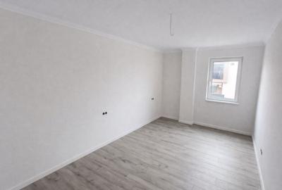 Apartament cu 3 camere semidecomandat, mobilat în Florești - 16