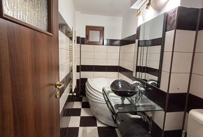 Apartament 3 camere - Bd. Dunarea, etaj 3, decomandat, stradal - 13