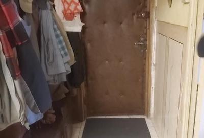 Apartament cu 4 camere decomandat în Tractorul - 6