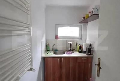 Casa cu spatiu comercial, in zona Poiana - 8