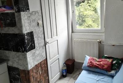 Garsonieră nedecomandată în Central - 1