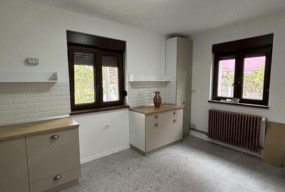 Apartament cu 3 camere decomandat în Bogdăneștilor - 18