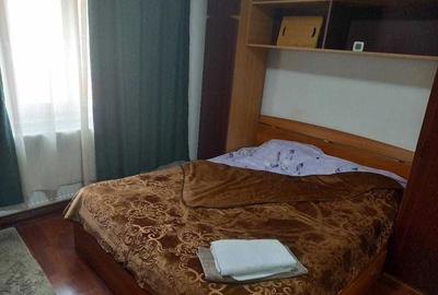 Apartament cu 3 camere decomandat în Central - 3