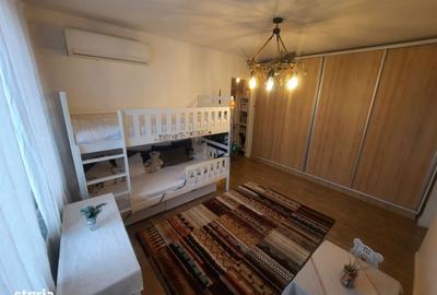 Apartament cu 3 camere semidecomandat în Central - 1
