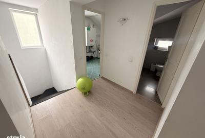 Casă cu 4 camere cu Canalizare în Central - 11