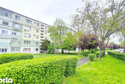 Apartament cu 2 camere în Micro 15 - 1