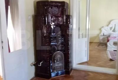 Casă cu 2 camere cu Teren 120 Mp în Central
