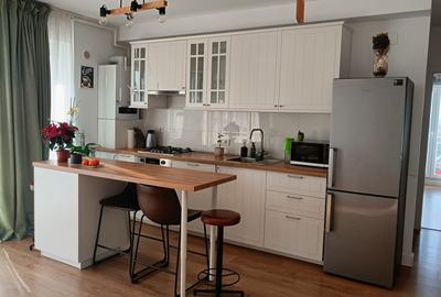 Apartament cu 3 camere semidecomandat în Pantelimon - 2