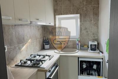 Casa 3 camere, Faleza Nord, 2 parcari, semidecomandata, curte, centrala gaz, A/C - 19