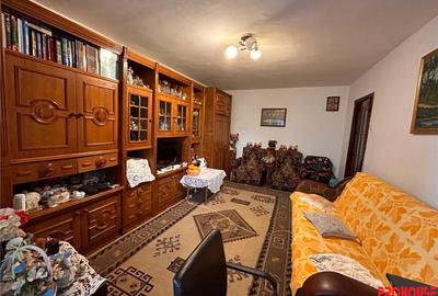 Apartament cu 2 camere decomandat în Republicii - 8