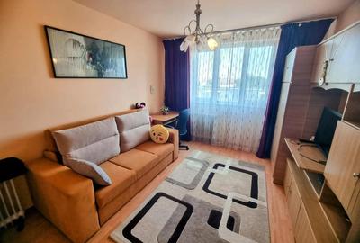 Garsonieră decomandată în Tipografilor - 2