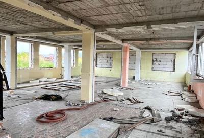 Casă cu 9 camere cu Teren 460 Mp în Central - 9