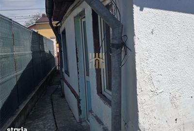 Casă cu 3 camere semidecomandat cu Teren 202 Mp în Pictor Rosenthal