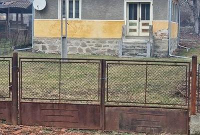 Casă cu 3 camere cu Teren 100 Mp în Luncoiu de Jos - 2