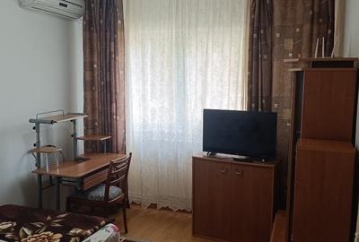 Apartament cu 3 camere decomandat în Tomis Nord - 9