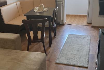 Garsoniera decomandata, zona TROCADERO Garsoniera decomandata, zona TROCADERO - 2