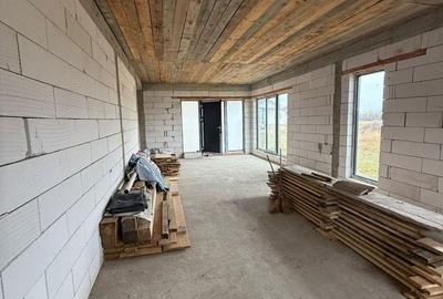 Casă cu 4 camere în Frumușeni - 3