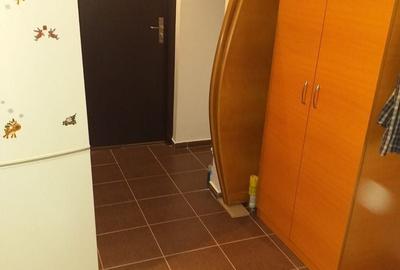 Apartament cu 2 camere decomandat, mobilat în Gorjului