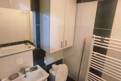 Garsonieră decomandată în Astra - 4