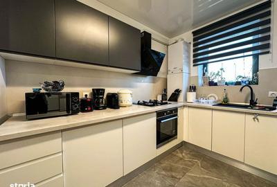 Casă cu 4 camere cu Canalizare în Est - 6