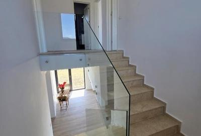 Casa langa padure cu curte generoasa 704 mp - 11