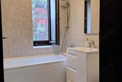 Apartament cu 3 camere decomandat în Podul de Fier - 6