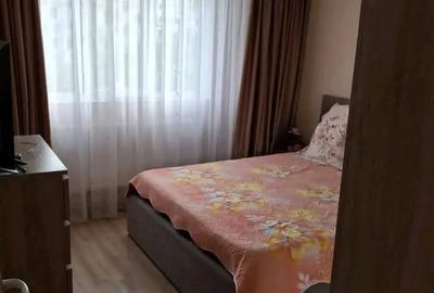 Apartament cu 2 camere decomandat în Micro 20 - 1