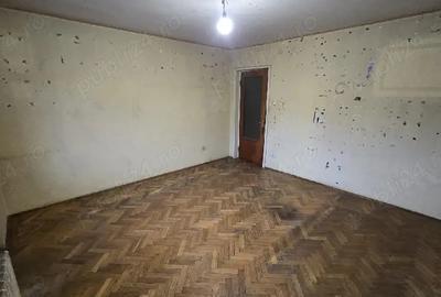 Apartament cu 3 camere decomandat în Central - 3