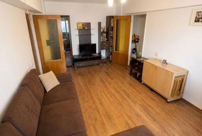 Apartament cu 3 camere semidecomandat în Pantelimon - 2