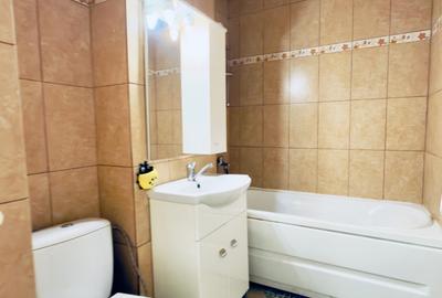 Garsoniera de inchiriat in zona Tractorul pe str 13 Decembrie 123,et 9/9 cu lift - 11