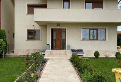 Casă individuală cu 4 camere în Lumina