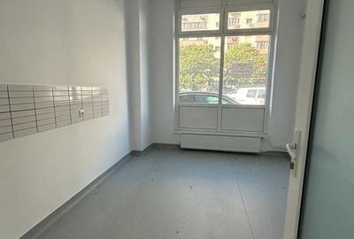 Stefan cel Mare 104 mp vitrina 12 m vizibilitate buna - 1