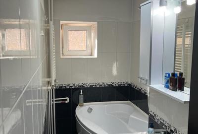 Vand apartament 2 camere semidecomandat Tineretului SINCAI - 1